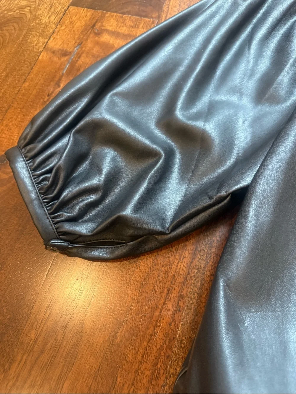 Staud Women's Black Faux Leather Puff-Sleeve Dill Top. Excellent condition XS